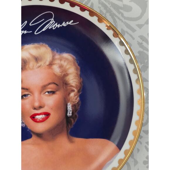 Vintage Marilyn Monroe “Sweet Sizzle” Collector Plate (1996) - Picture 7 of 12